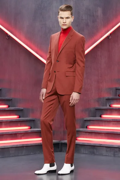 Look 13